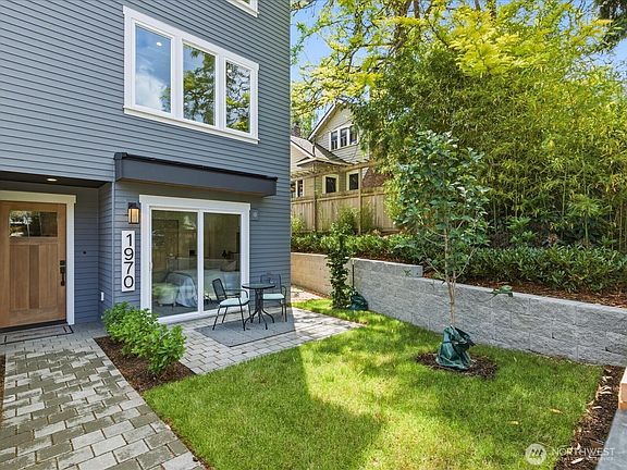 4th image of 1970 25th Avenue E