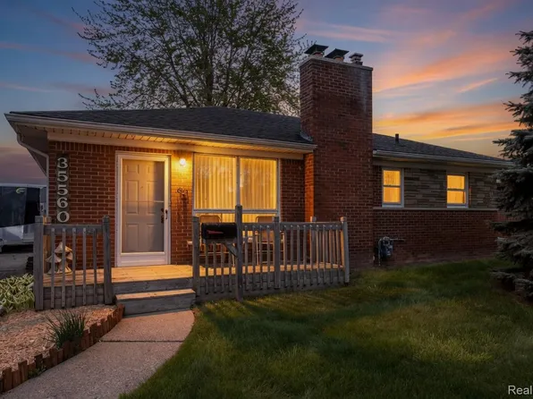 35560 Weideman St, Clinton Township, MI 48035