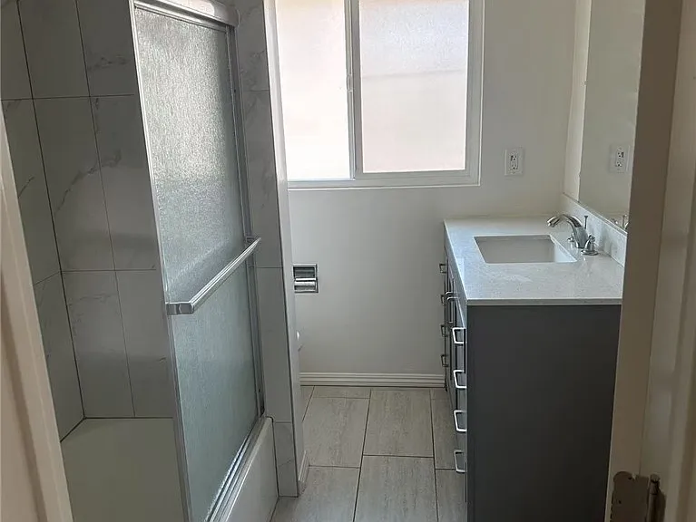 415 S El Molino Ave #11 — Photo 6