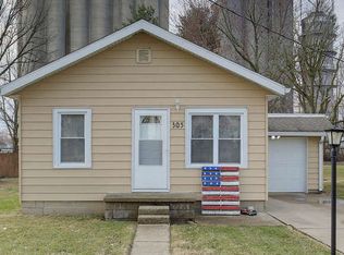 305 E Main St, Tolono, IL 61880