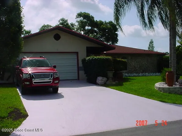 241 Velvet Ave NE, Palm Bay, FL 32907