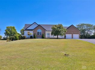 62 Kings Ct, New Vienna, OH 45159