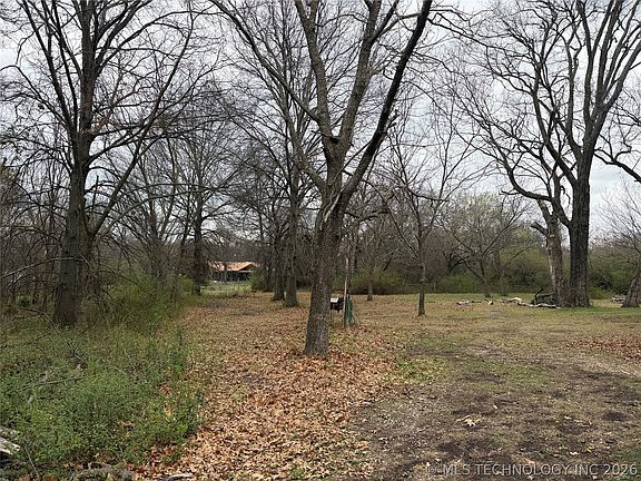 2nd image of 32642 E 713th Rd