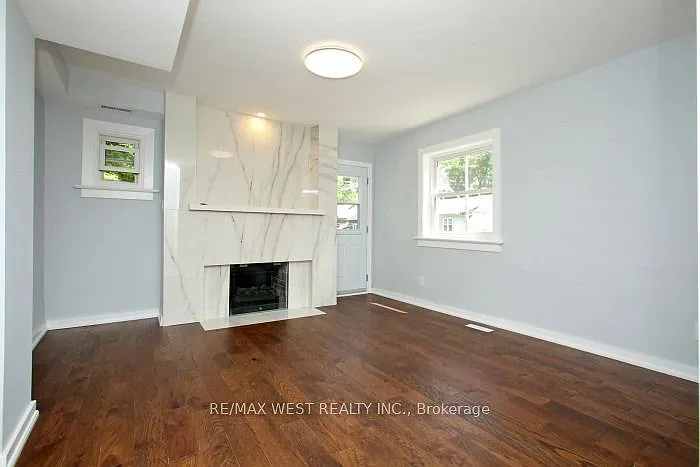 420 Annette St #UPPER LEVEL — Photo 12