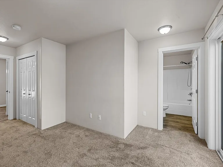 3407 Sharon Way #0 — Photo 4