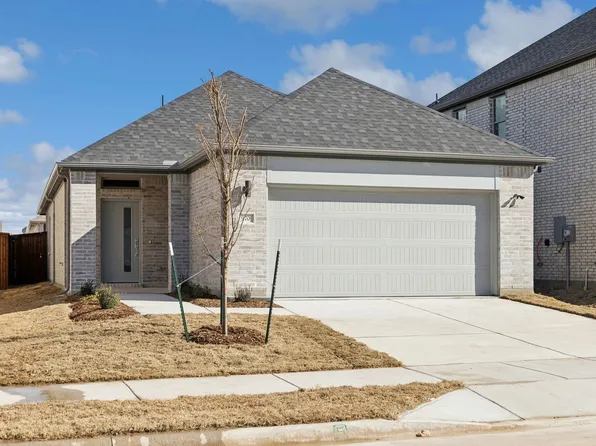 970 Dahlia Dr, Lavon, TX 75166