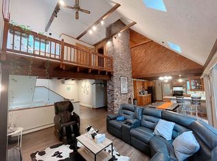 499 Randolph St, Abington, MA 02351