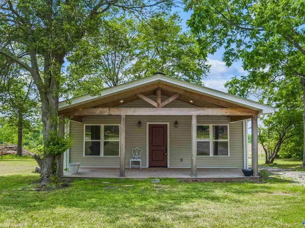 443 Main St E, Section, AL 35771