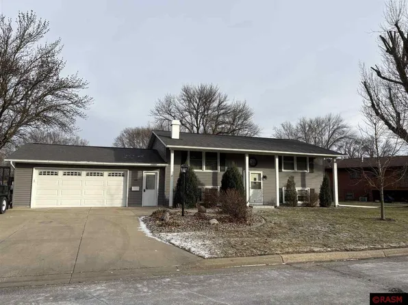 1201 6th Cir SE, Waseca, MN 56093