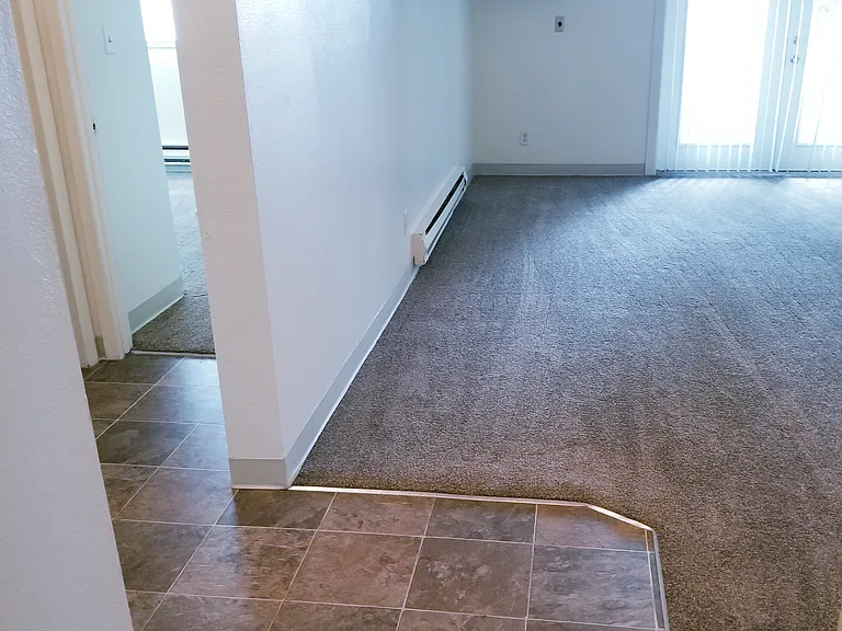 455 N Haskett St — Photo 6