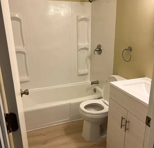 819 Fairmount Ave — Photo 13