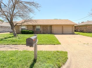 1118 Crescent Ln, Wichita Falls, TX 76306