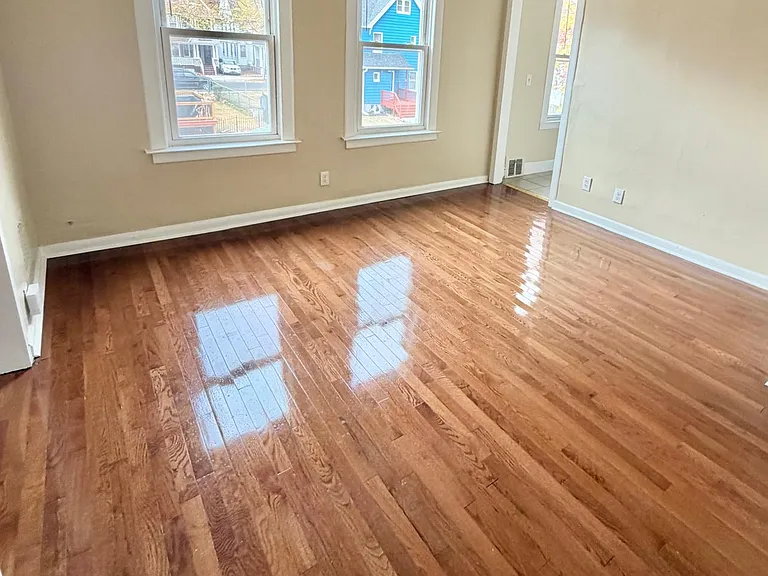 469 Huntington St #2 — Photo 8