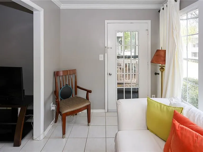 402 Olde Mill Ln — Photo 42