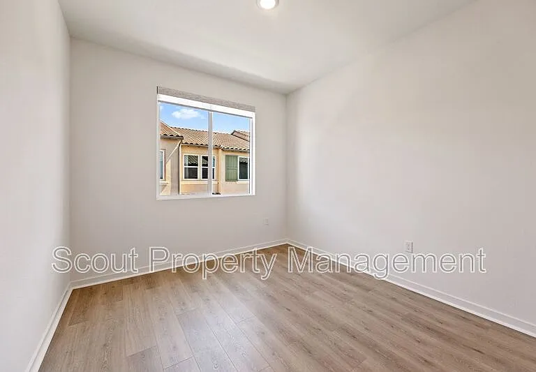 39529 Tannat Dr — Photo 24