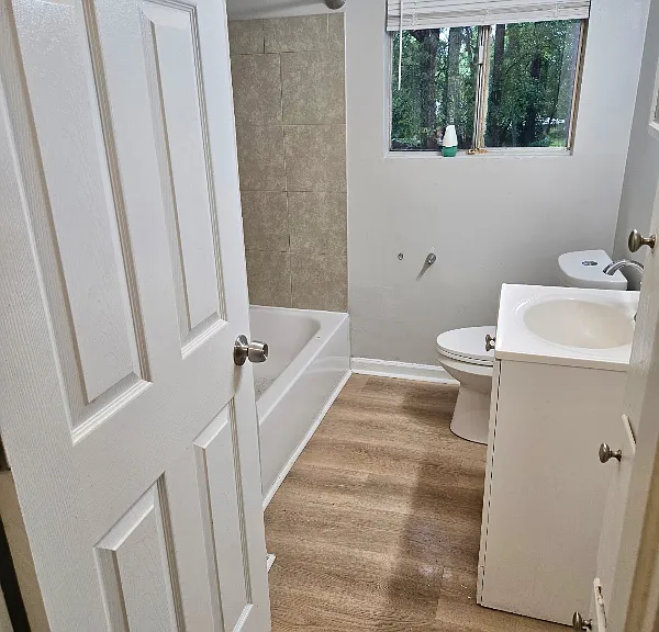 1215 Winifred Ln — Photo 10