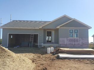 655 Prairie Vw, Evansville, WI 53536