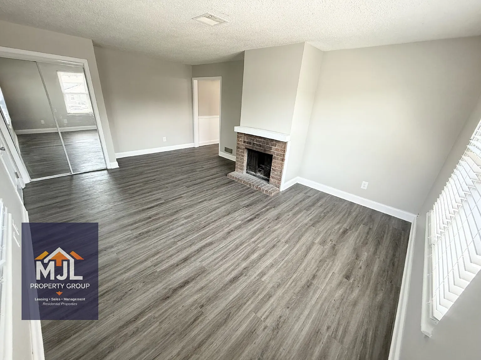 2 bed, 1.0 bath, 900 sqft, $1,250 — Photo 4