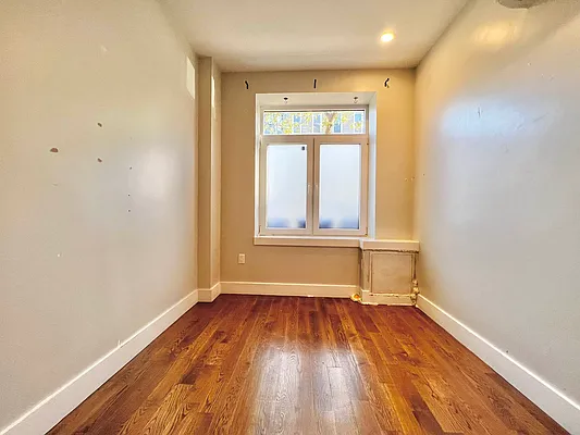 Rented by Doorway NYC, LLC | media 13