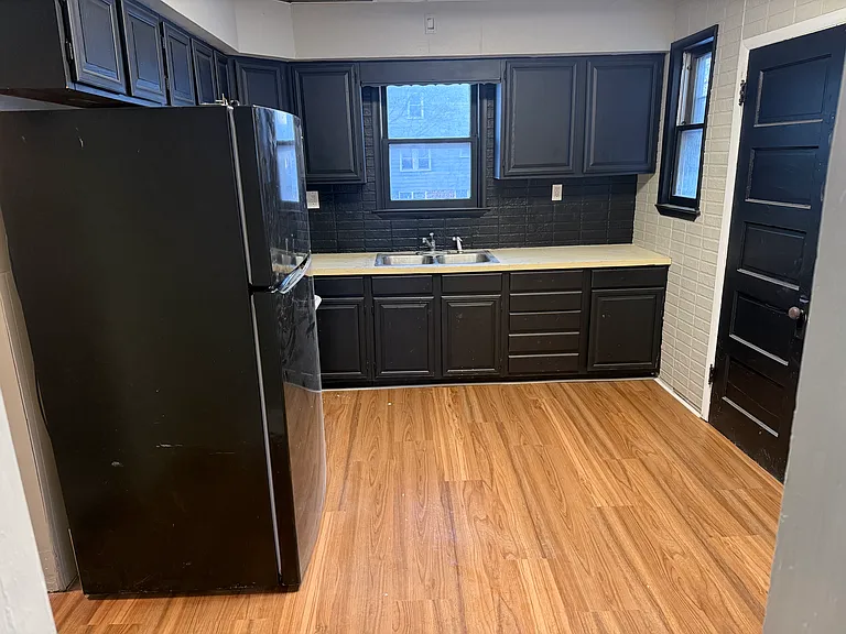 458 Cedar Ave #201 — Photo 9