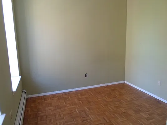 Sold by Manhattan Network Inc. | media 19