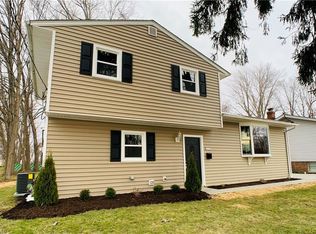 36961 Reeves Rd, Eastlake, OH 44095