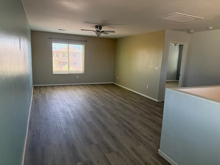 917 W Placita Canalito — Photo 8