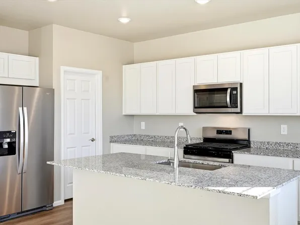 4644 Rabbitbrush St, Johnstown, CO 80534