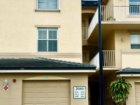 2080 Greenview Shores Blvd, Wellington, FL