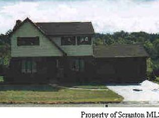 123 Leggens Ln, Saxonburg, PA 16056