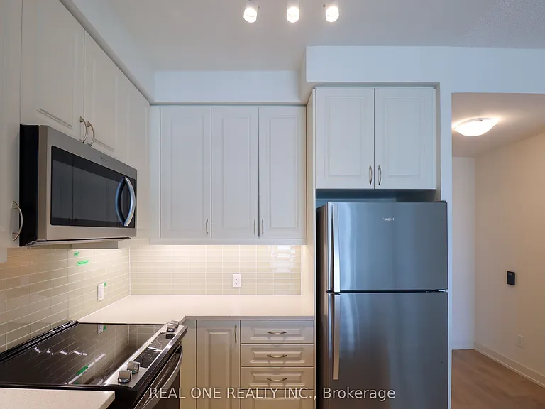 4955 Yonge St #2316 — Photo 11