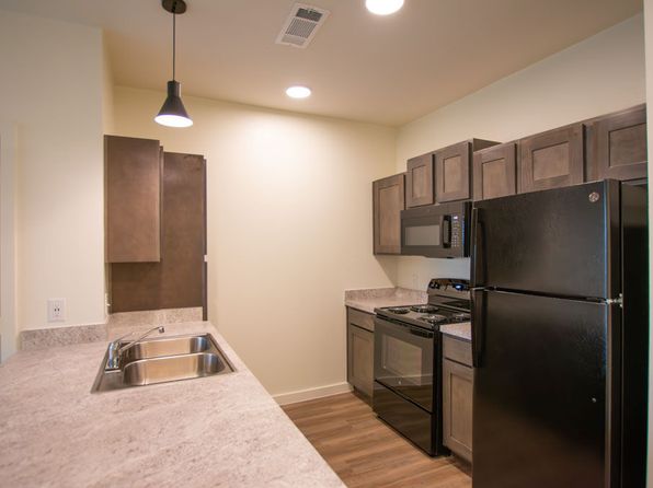 363 N General McMullen Dr #11205272