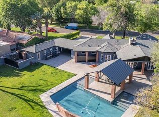 2911 N Manor Dr E, Phoenix, AZ 85014