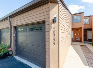 48255 Bayshore Dr #45, Van Buren Township, MI