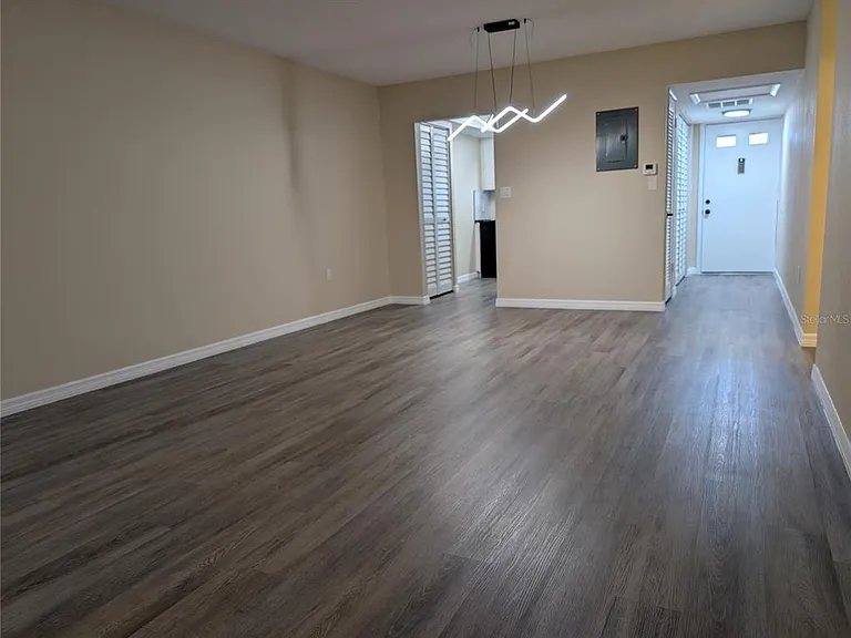 5870 38th Ave N #40 — Photo 3