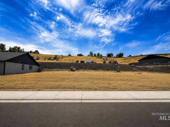 1669 Bennett Hill Dr, Clarkston, WA 99403