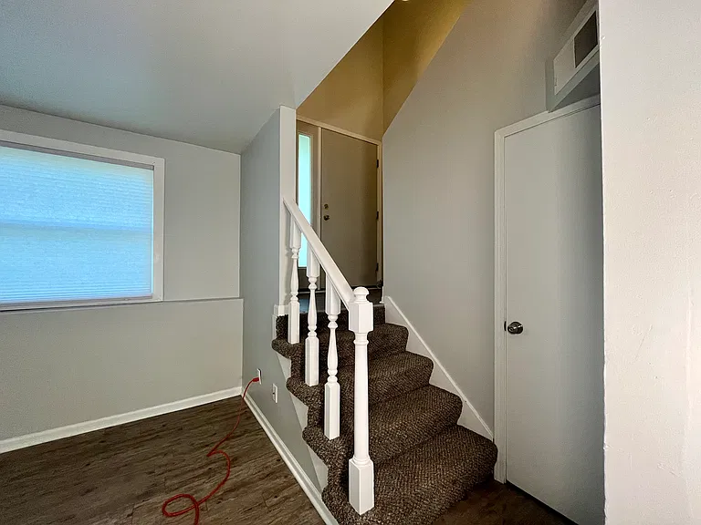 523 Cedar St NE #523 — Photo 4