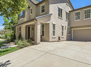 9563 Baypoint Way, Elk Grove, CA 95624