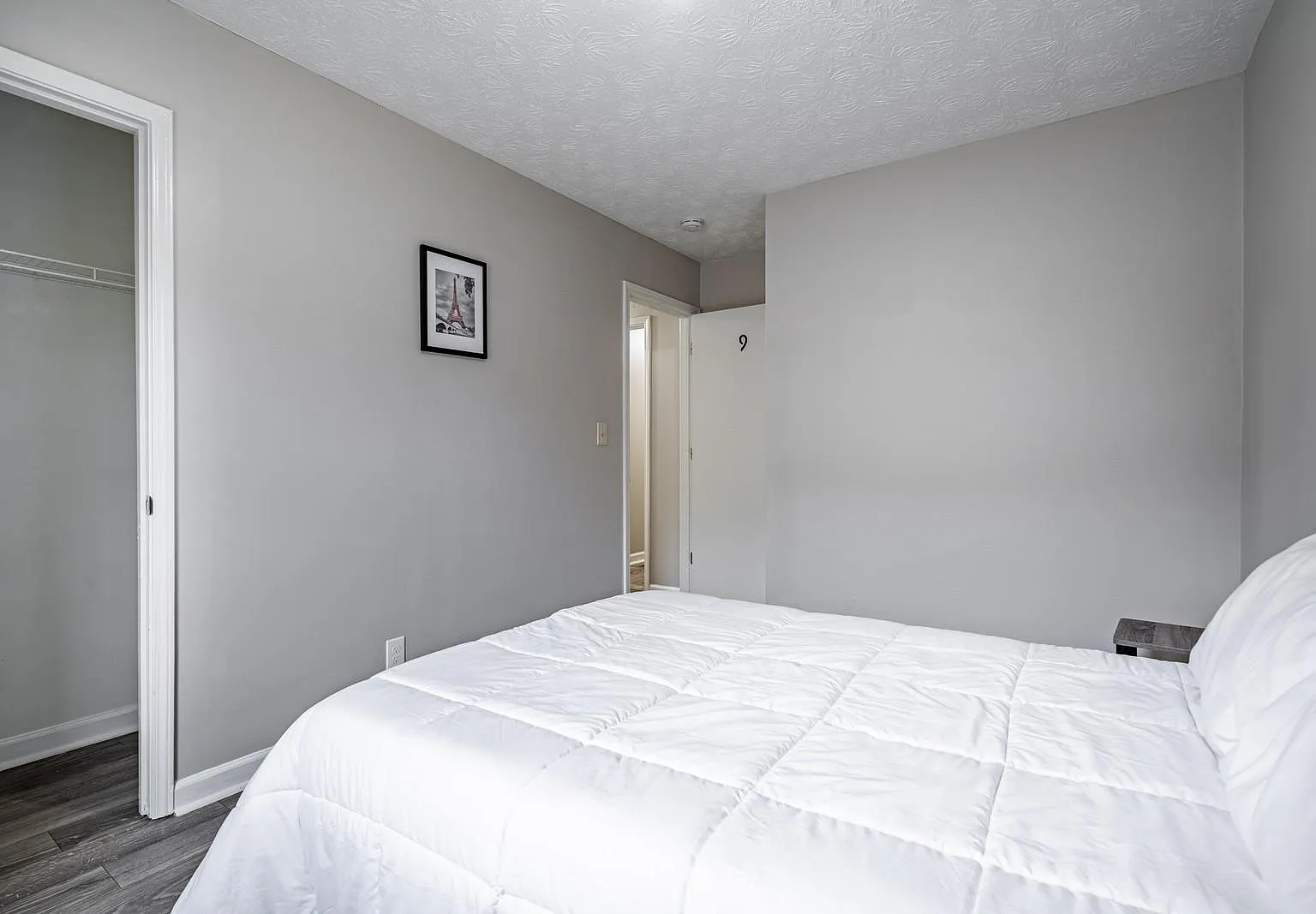 4 bed, 3.0 bath, 1816 sqft, $711 — Photo 1