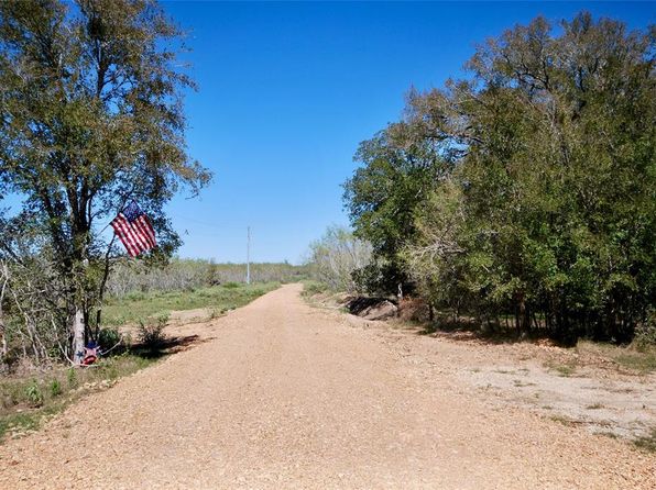 TRACT 4 Maynard Hallmark Rd, Waelder, TX 78959