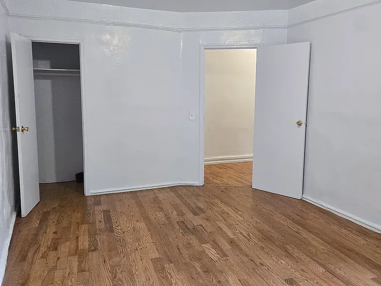 751 Walton Ave #B5 — Photo 4