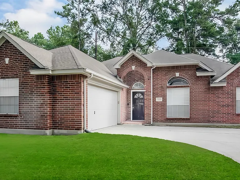 3210 Woodcreek Glen Ln — Photo 1