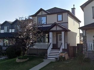50 W Bridlecrest Gdns SW, Calgary, AB T2Y4Y4