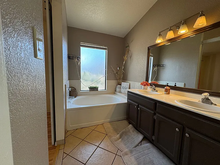 2660 Ridge Crest St — Photo 13