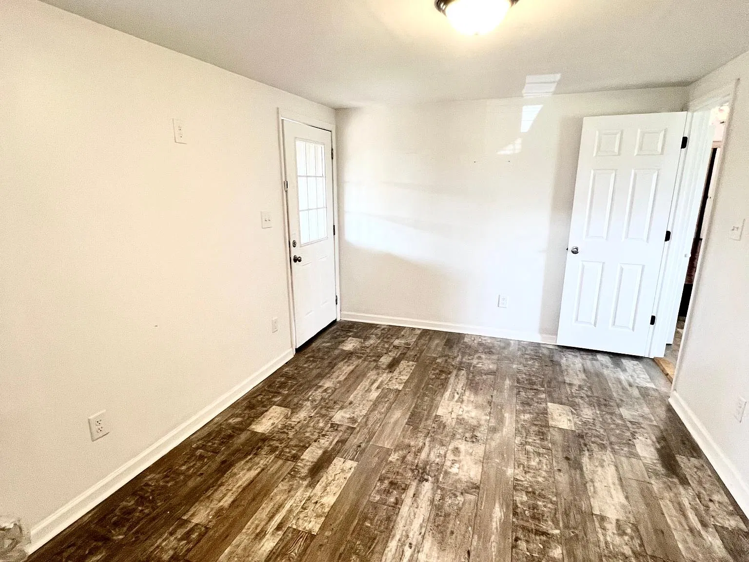 5105 Georgia Ave — Photo 3