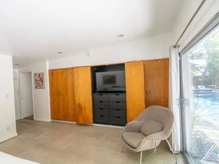 5715 Satsuma Ave — Photo 23
