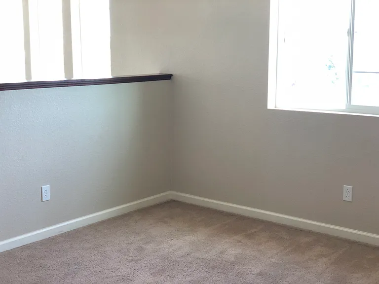 2554 Walker Dr — Photo 13