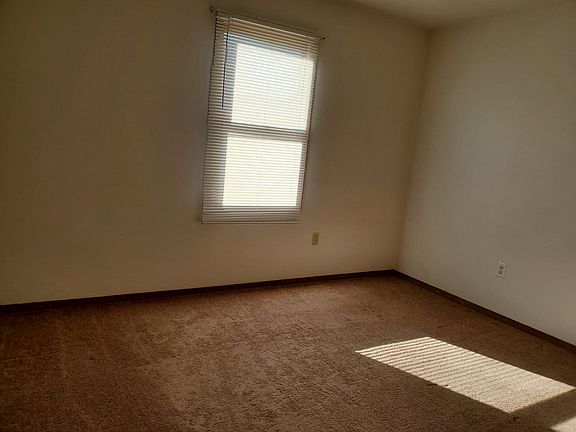 5th image of 2203 Nichole Ln #1