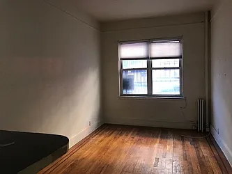 Rented by Salon Realty Corp