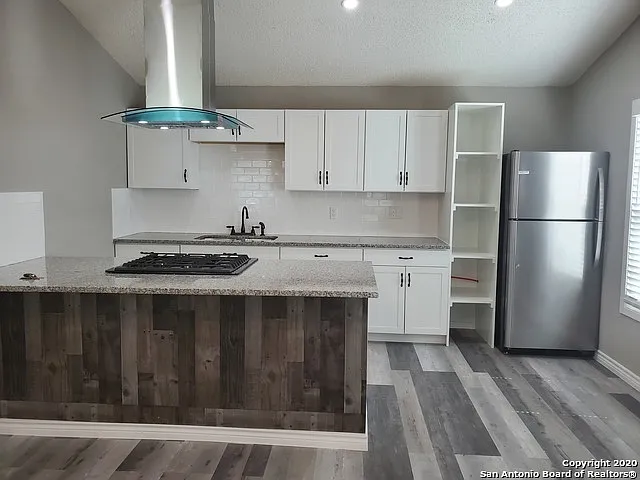 1024 W Woodlawn Ave #7